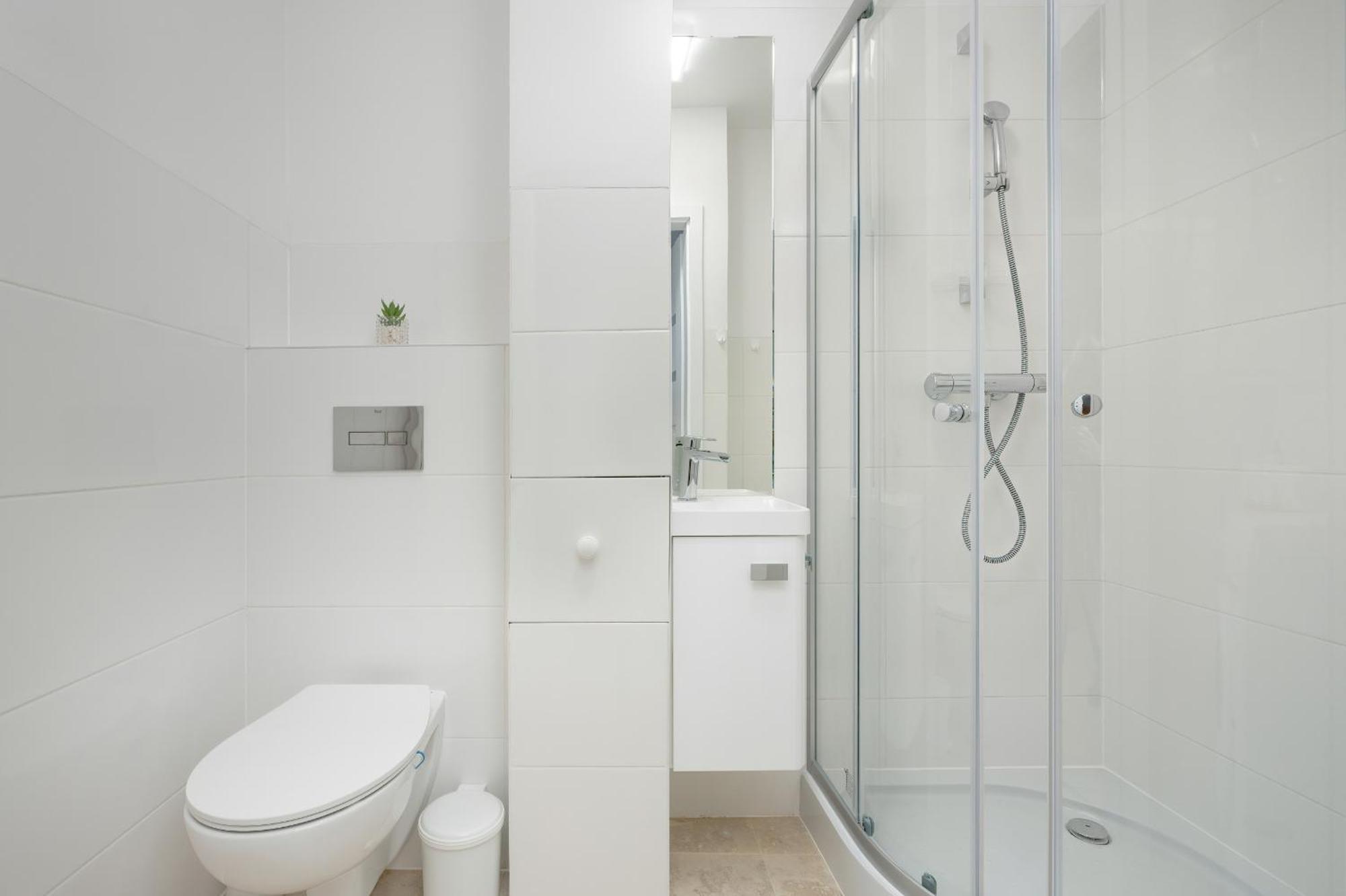 Butas Beautiful & Bright Walowa With Balcony By Renters *