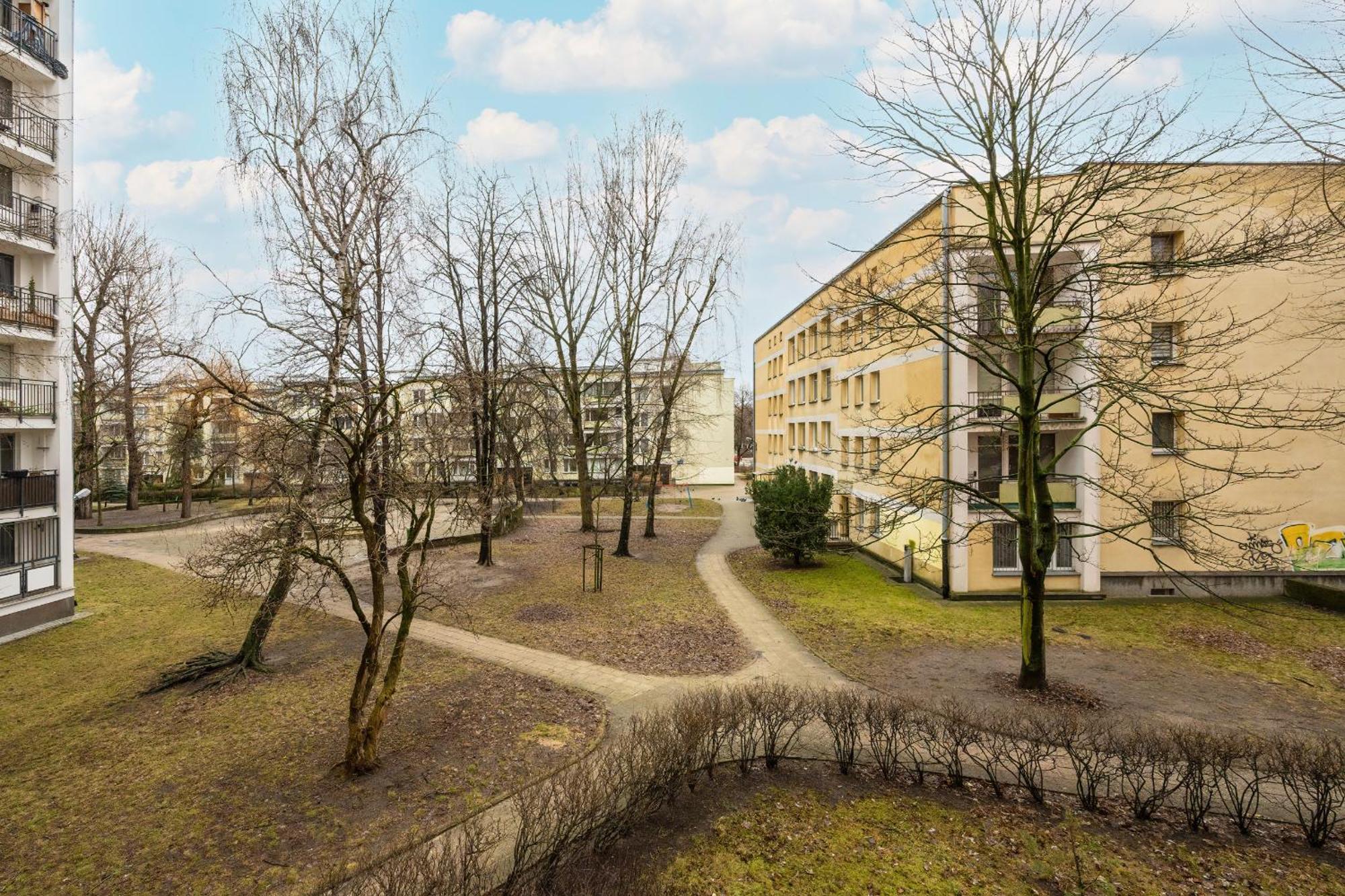 Apartment Beautiful & Bright Walowa With Balcony By Renters Warschau